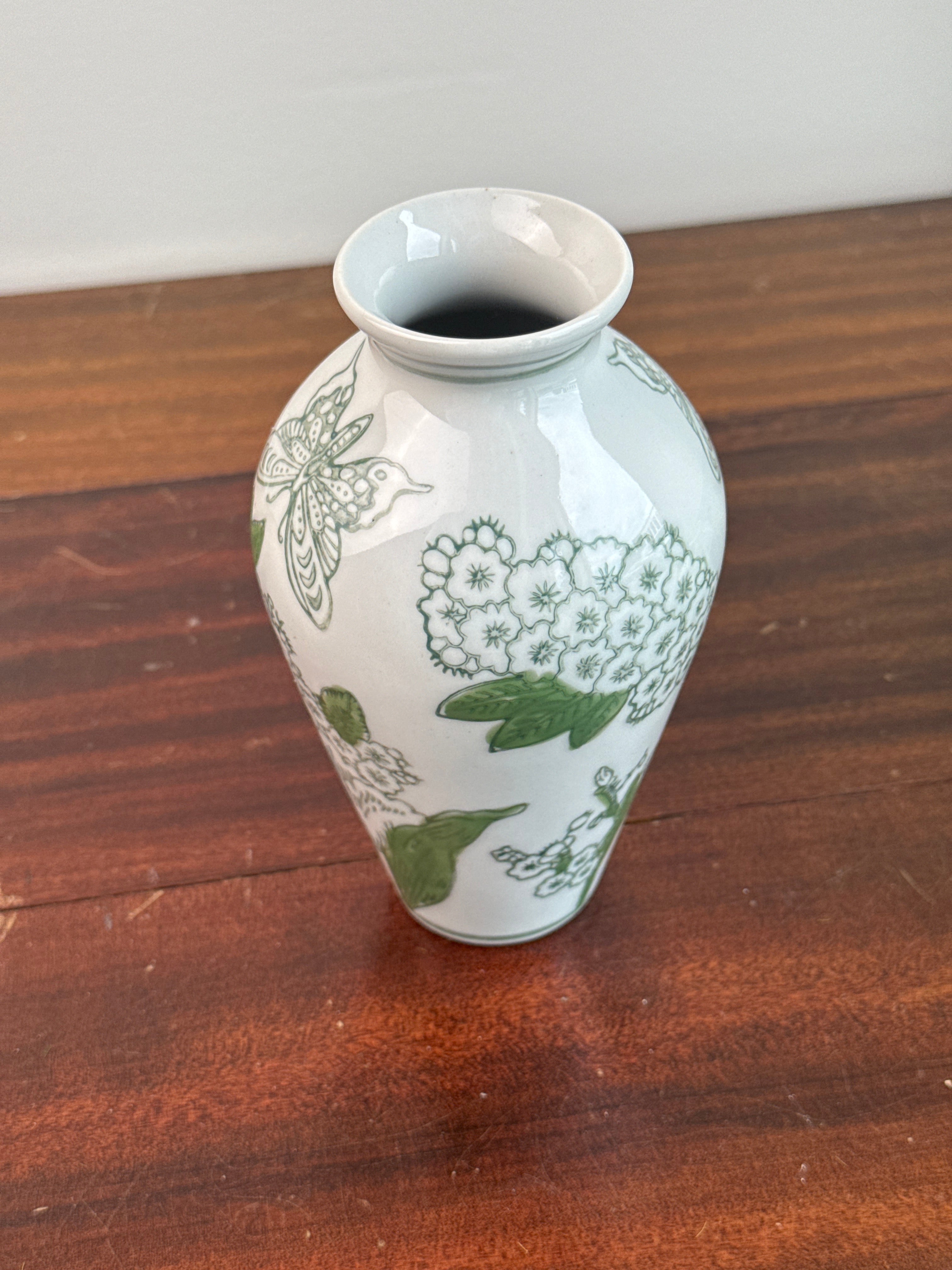 Green and White Chinoiserie Budvase