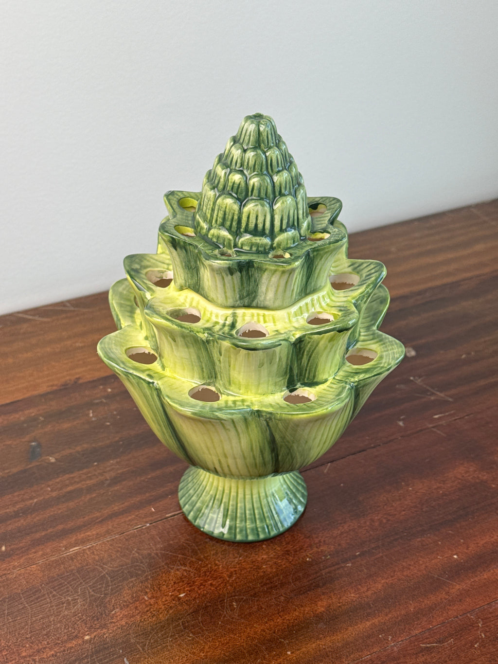 Small Green Artichoke Tulipiere