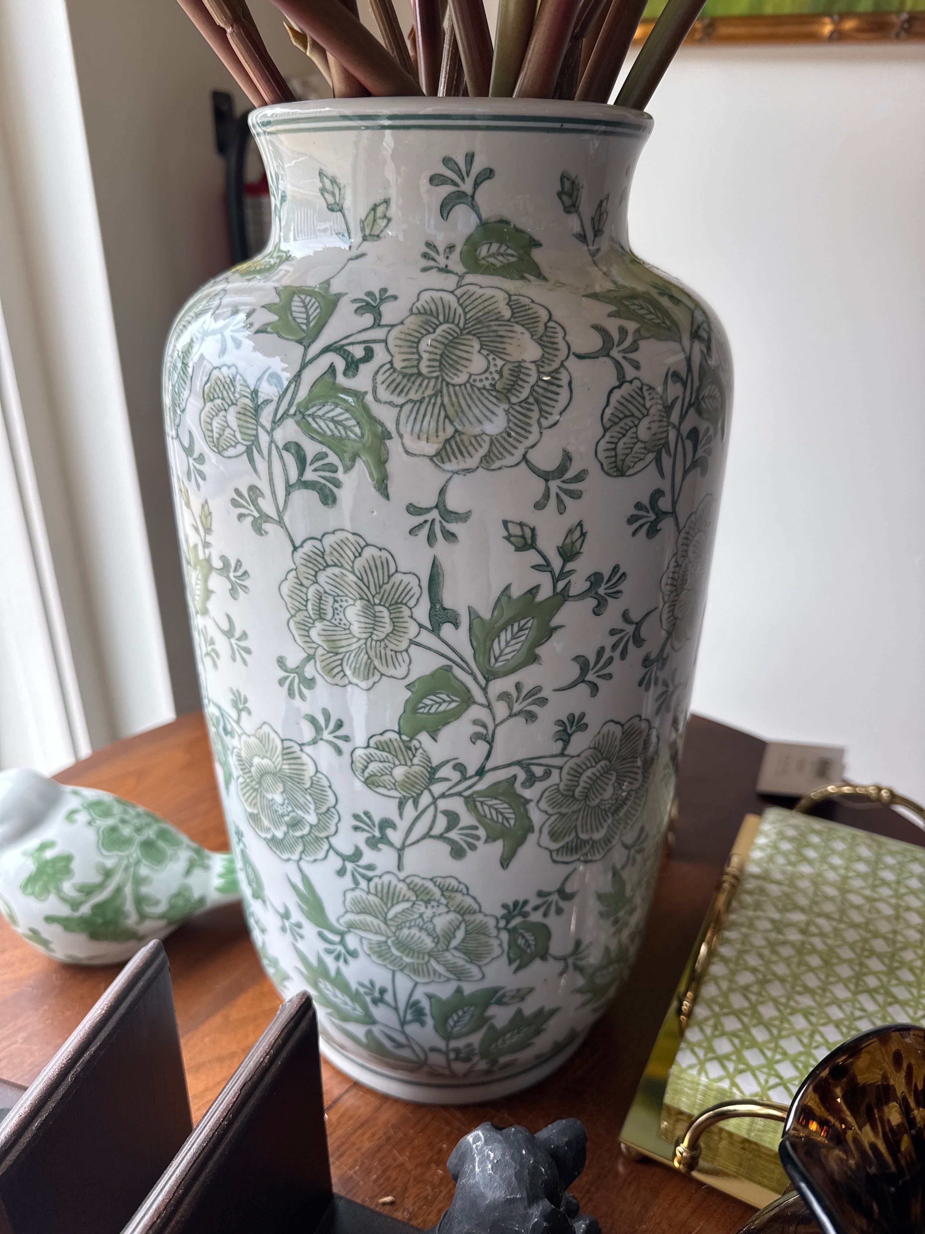 Large Green and White Chinoiserie Vase